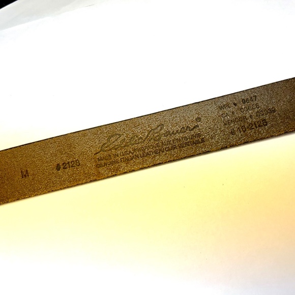 Vintage Eddie Bauer 100% leather belt with Brass Buckle - Picture 4 of 6